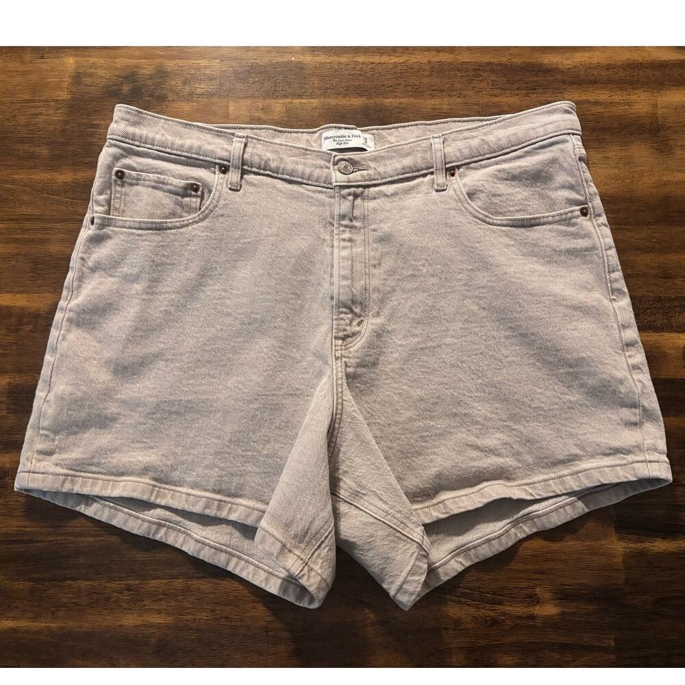 Abercrombie Fitch Women’s 18 / 34 Dad Jean Shorts High Rise 5” Inseam Denim